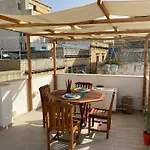Sengleana - Bright Terraced House By The Marina, With Lift - Optional Guided Tours & Spa Services * Сенглея