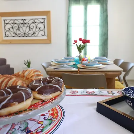 Sengleana - Bright Terraced House By The Marina, With Lift - Optional Guided Tours & Spa Services Дом отдыха Сенглея
