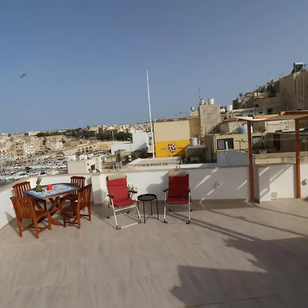 Sengleana - Bright Terraced House By The Marina, With Lift - Optional Guided Tours & Spa Services Сasa de vacaciones Senglea