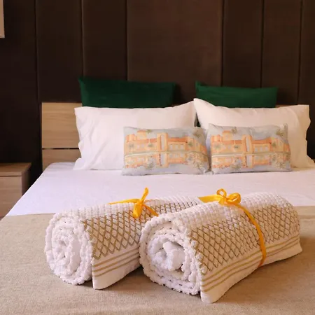 Sengleana - Bright Terraced House By The Marina, With Lift - Optional Guided Tours & Spa Services Holiday home Senglea