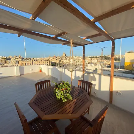 Sengleana - Bright Terraced House By The Marina, With Lift - Optional Guided Tours & Spa Services * Senglea