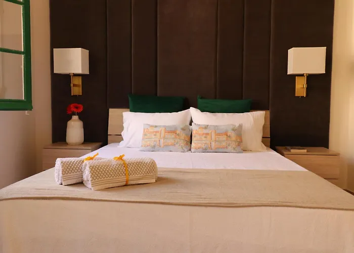 Holiday home Sengleana - Bright Terraced House By The Marina, With Lift - Optional Guided Tours & Spa Services Senglea