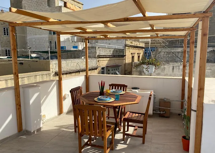 Sengleana - Bright Terraced House By The Marina, With Lift - Optional Guided Tours & Spa Services * Senglea