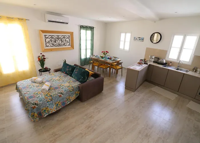 Sengleana - Bright Terraced House By The Marina, With Lift - Optional Guided Tours & Spa Services Senglea