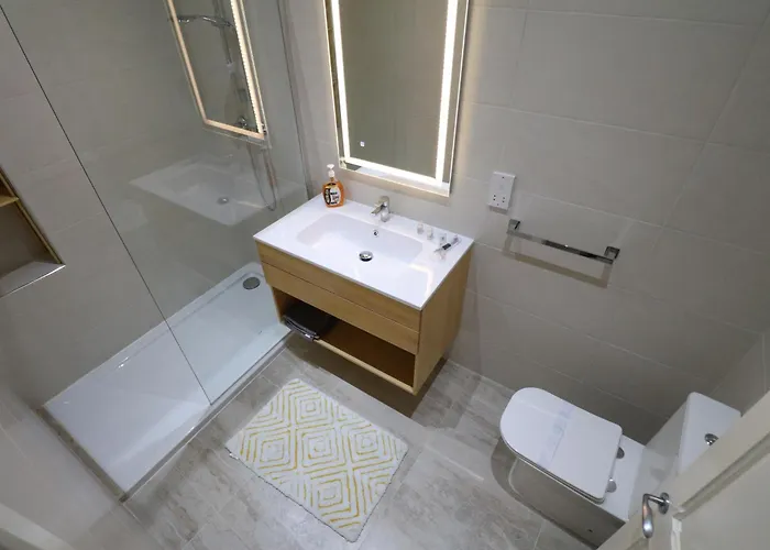 Nyaraló Sengleana - Bright Terraced House By The Marina, With Lift - Optional Guided Tours & Spa Services Senglea