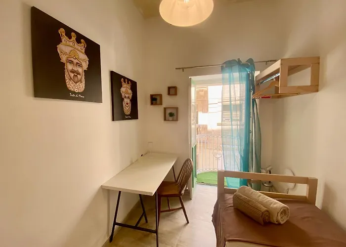 Sengleana - Bright Terraced House By The Marina, With Lift - Optional Guided Tours & Spa Services Holiday home Senglea